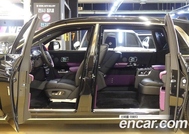 Rolls-Royce Phantom 2024 — photo 16