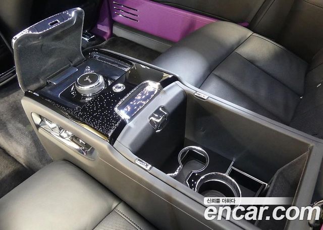 Rolls-Royce Phantom 2024 — photo 20