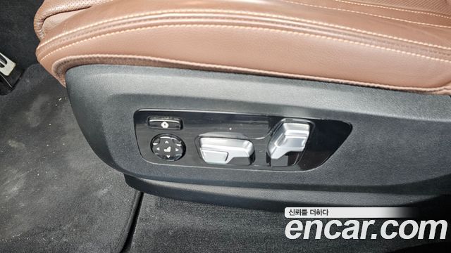 BMW X5 2020 — photo 31
