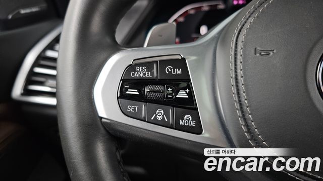 BMW X5 2020 — photo 35