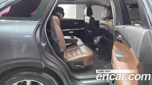 Kia Sorento 2017 — photo 12