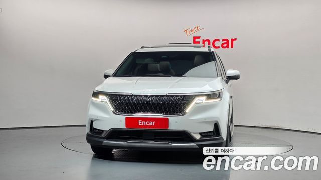 Kia Canival 2023 — photo 3