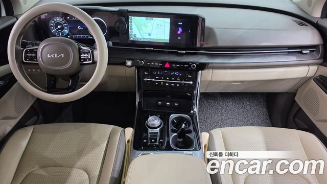 Kia Canival 2023 — photo 7