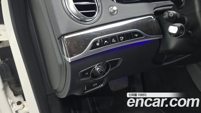 Mercedes-Benz S-Class 2017 — photo 20
