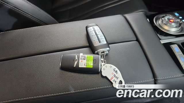 Genesis G80 2021 — photo 21