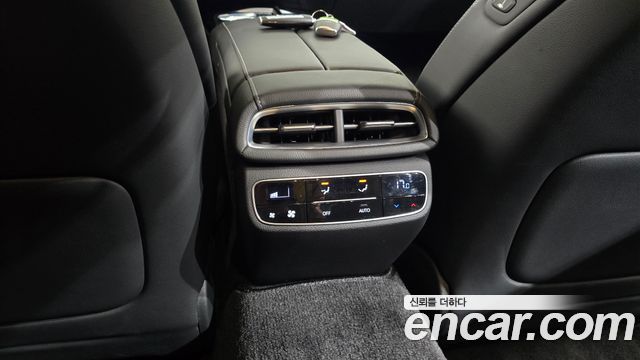 Genesis G80 2021 — photo 28