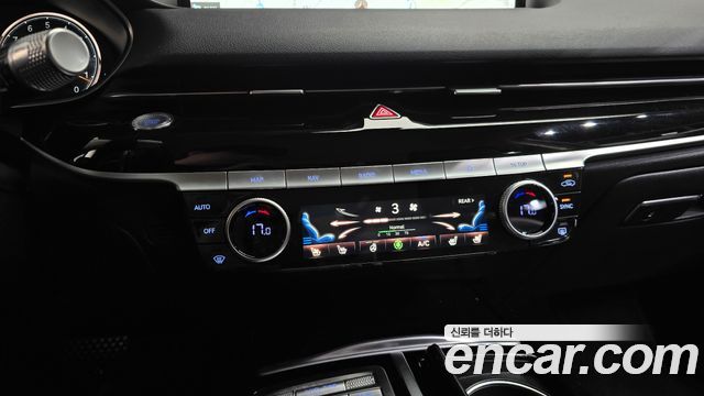 Genesis G80 2021 — photo 32