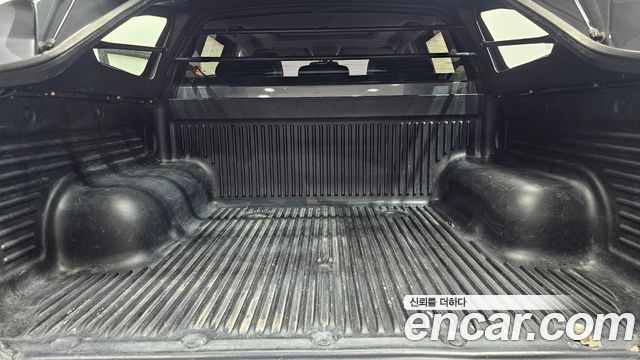 KG Mobility KORANDO 2017 — photo 29