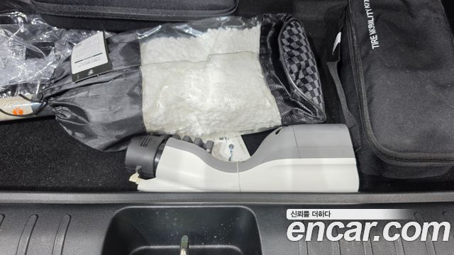 Kia EV6 2022 — photo 23