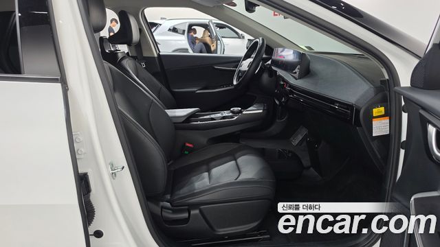 Kia EV6 2022 — photo 16