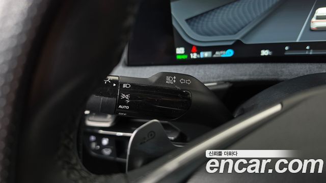 Kia EV6 2022 — photo 28