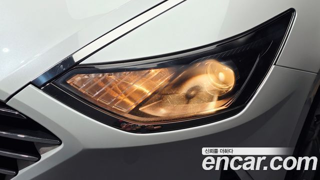 Hyundai Sonata 2020 — photo 8