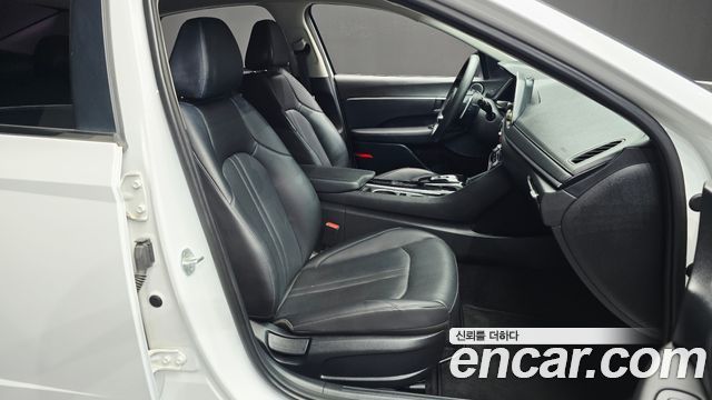 Hyundai Sonata 2020 — photo 16