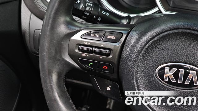 Kia K5 2014 — photo 21