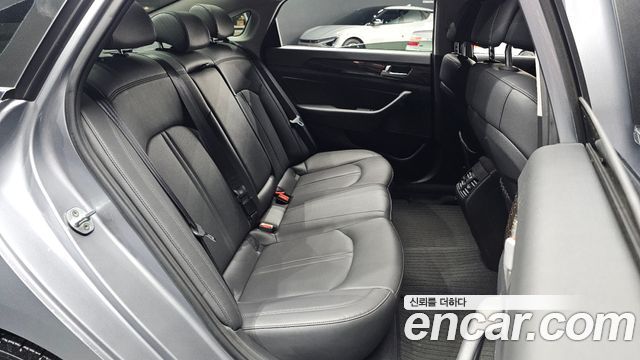 Hyundai Sonata 2015 — photo 17