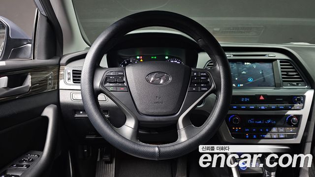 Hyundai Sonata 2015 — photo 18