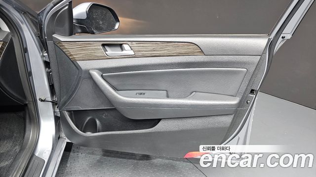 Hyundai Sonata 2015 — photo 14