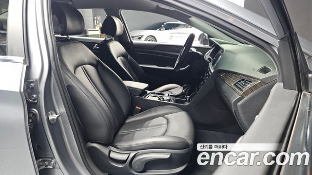 Hyundai Sonata 2015 — photo 16