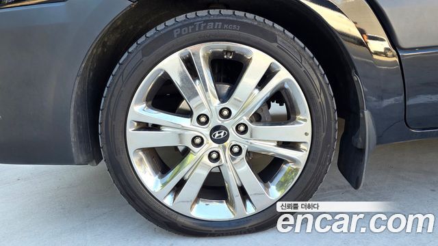 Hyundai Solati 2023 — photo 5