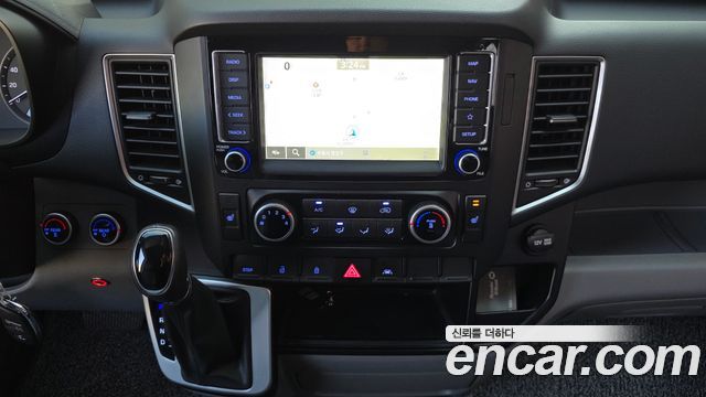 Hyundai Solati 2023 — photo 18