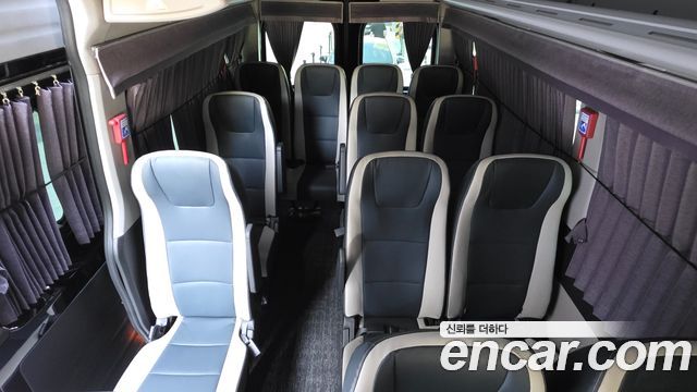 Hyundai Solati 2023 — photo 24
