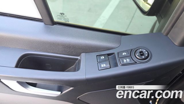 Hyundai Solati 2023 — photo 28