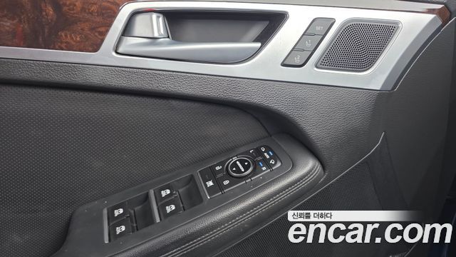 Hyundai Genesis 2016 — photo 12