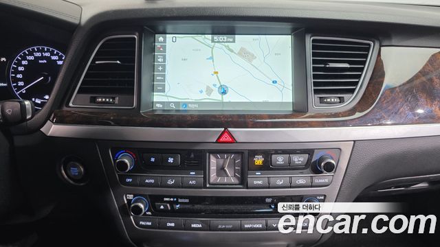 Hyundai Genesis 2016 — photo 15
