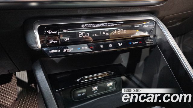 Kia K5 2021 — photo 25