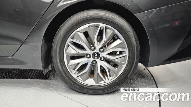 Kia K5 2021 — photo 7