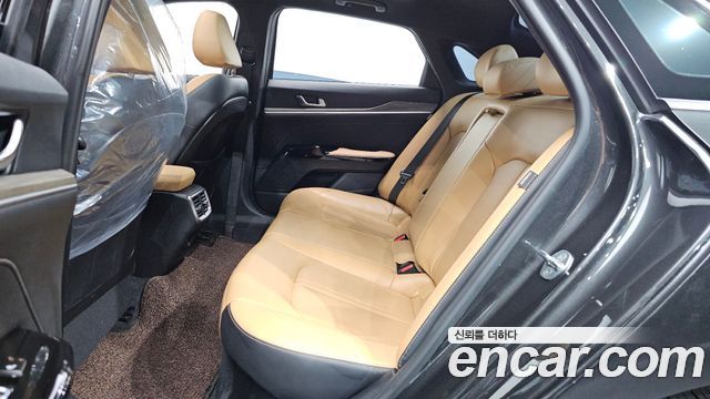 Kia K5 2021 — photo 16