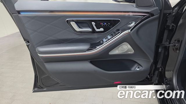 Mercedes-Benz S-Class 2022 — photo 14