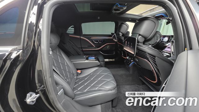 Mercedes-Benz S-Class 2022 — photo 33