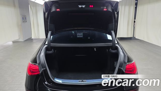 Mercedes-Benz S-Class 2022 — photo 34