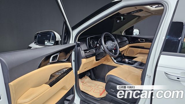 Kia Canival 2023 — photo 10