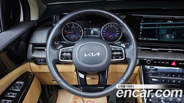 Kia Canival 2023 — photo 12