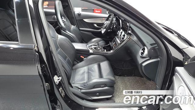 Mercedes-Benz C-Class 2018 — photo 16