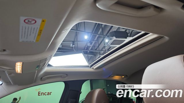 Mercedes-Benz E-Class 2020 — photo 18
