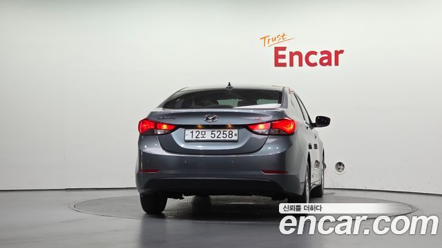 Hyundai AVANTE 2016 — photo 4
