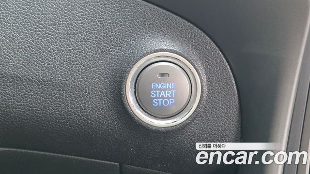 Hyundai AVANTE 2016 — photo 19