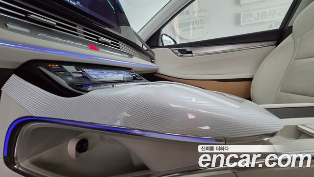 Hyundai Grandeur 2023 — photo 16