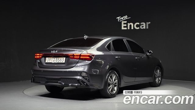 Kia K3 2023 — photo 2