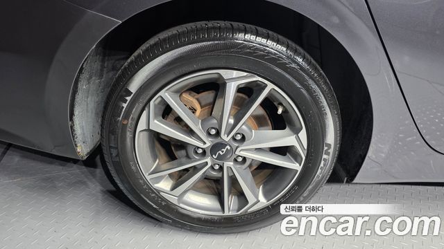 Kia K3 2023 — photo 5