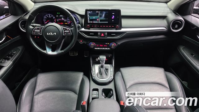 Kia K3 2023 — photo 10