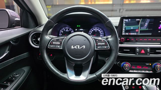 Kia K3 2023 — photo 19