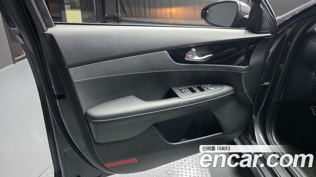 Kia K3 2023 — photo 14