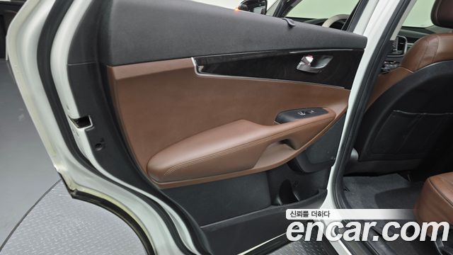 Kia Sorento 2016 — photo 15