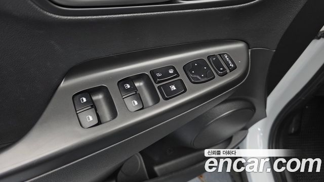 Hyundai Kona 2018 — photo 20