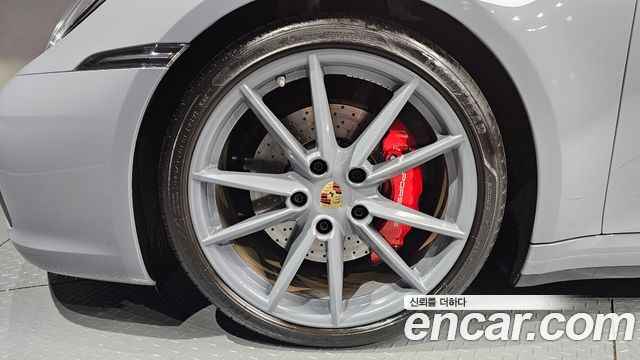 Porsche 911 2024 — photo 5