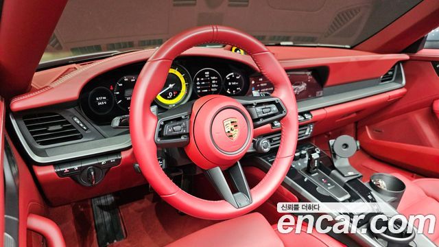 Porsche 911 2024 — photo 19